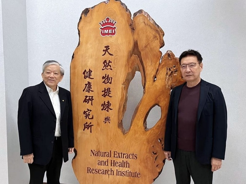 Jaw Shaw-kong highlights food safety, sustainability during I-Mei Foods factory visit in Taiwan